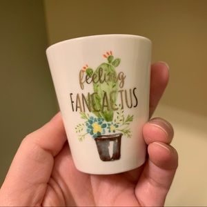 💸Francesca’s adorable cactus shot glass